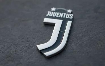 Juve, tegola Kolo Muani: operazione d'urgenza alla mano per l'attaccante