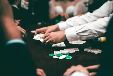 Casinò St. Vincent: corsa a tre per i tornei di poker live