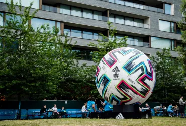 Infantino in Ritardo: La UEFA Critica Duramente il Presidente FIFA