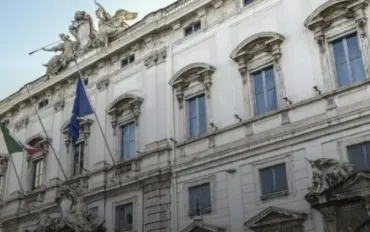 Gioco Legale: Il Senatore Pedrizzi Chiede Trasparenza e Riforme Immediate