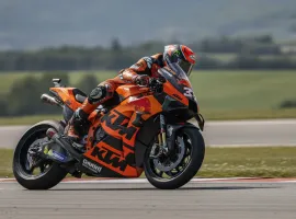 Maverick Viñales sfida il dolore: l'atteso ritorno a Motegi con la KTM Tech3
