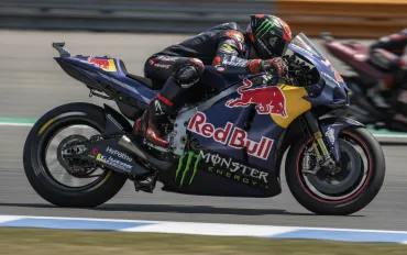 MotoGP, rivoluzione sponsor: Red Bull torna in Honda e scippa Quartararo a Monster