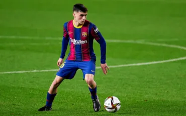 Pedri Sorpassa Messi: Giovane Primato nella Leggenda del Barcellona