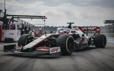 Esteban Ocon lascia la Haas: ufficiale l'addio a fine stagione e caccia al sedile 2027