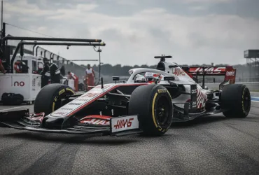 Esteban Ocon lascia la Haas: ufficiale l'addio a fine stagione e caccia al sedile 2027