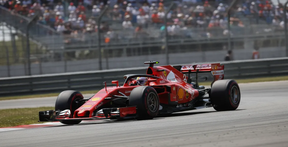 Leclerc sfiora il colpaccio a Singapore: La pole era a un passo, ma Max è imbattibile