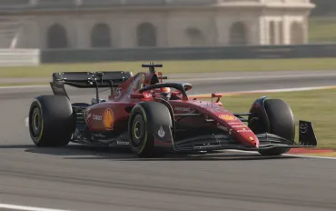 Dramma Hamilton a Singapore: malore post-gara e frizioni nel box Ferrari