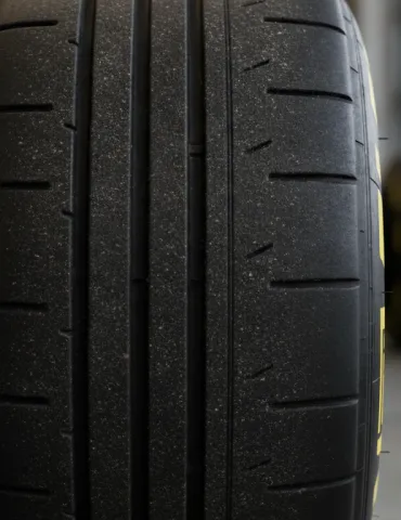 Mercedes e Pirelli: a Magny-Cours si decide il futuro delle mescole F1