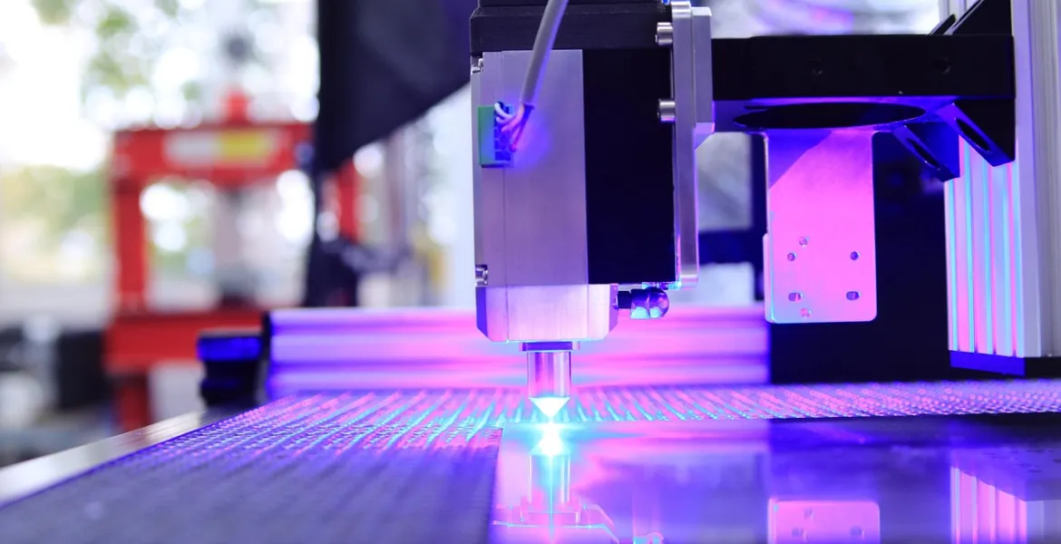 Il Laser più potente al Mondo Lanciato negli USA: È ZEUS