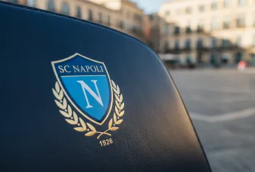 Napoli a due facce: lo splendore di De Bruyne e McTominay non cancella le ombre difensive