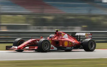 Hamilton e il sogno africano: "Correrò in Ruanda anche a 45 anni"
