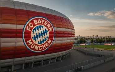 Ansia in casa Bayern Monaco: Vincent Kompany ricoverato dopo un malore in campo
