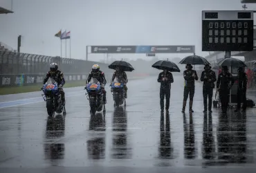 MotoGP Australia: Phillip Island si spegne sotto la pioggia, gara annullata e addio storico