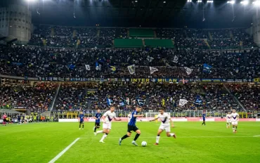 Inter vince in rimonta al 97': Zielinski stende la Fiorentina e mantiene la vetta della Serie A