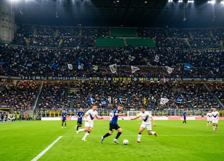Inter vince in rimonta al 97': Zielinski stende la Fiorentina e mantiene la vetta della Serie A
