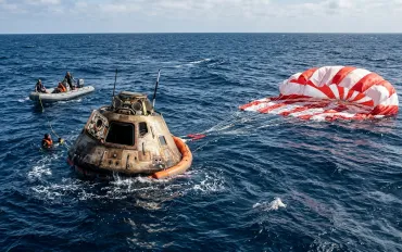 SpaceX completa il primo test della capsula Starfall per consegne cargo dallo spazio
