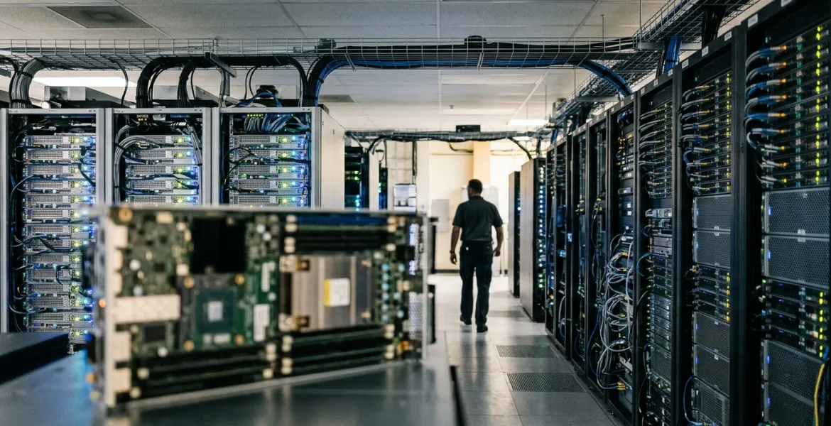 OpenAI acquisterà i chip Google TPU per sostenere lo sviluppo dell'intelligenza artificiale