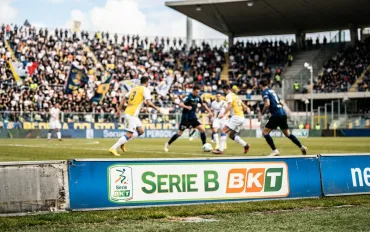 Serie B, il Palermo rallenta a Pisa: il pareggio per 3-3 accorcia la classifica in vetta