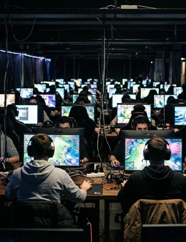 Bloober Team annuncia la data di uscita di Lazarus per Cronos: The New Dawn