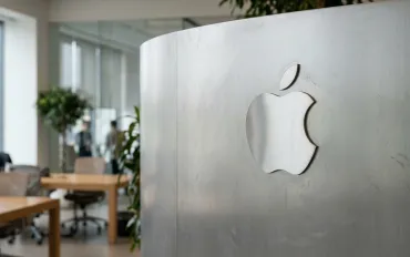 Apple iPhone Duo debutta sul mercato: 5 milioni di unità previste entro la fine del 2026