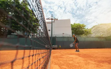 Musetti e Paolini brillano al Roland Garros: Avanti a suon di set!