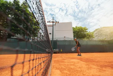 Musetti e Paolini brillano al Roland Garros: Avanti a suon di set!