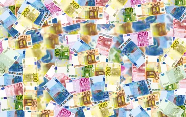 Scommesse: gioca due schedine identiche e vince 54mila euro