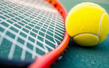 Scandalo Tennis: sospesi quattro giocatori per corruzione