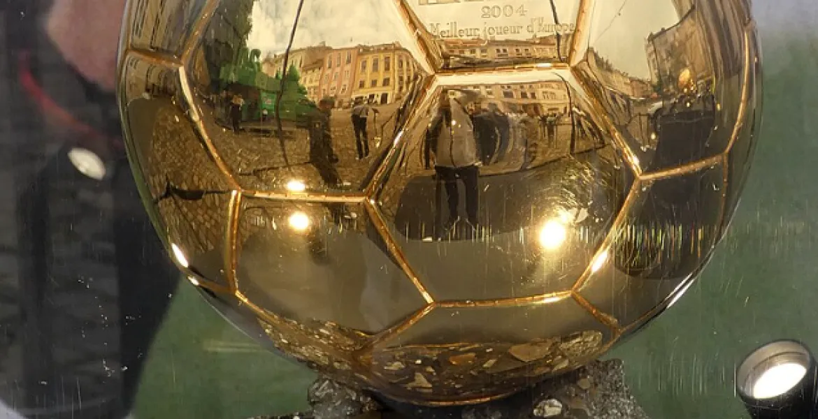 Dembele Domina: Khvicha si fa largo tra i giganti del pallone d'oro