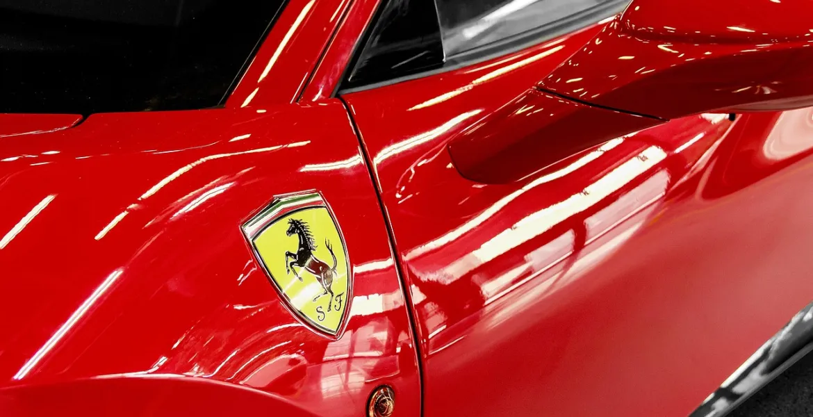 Ferrari conferma Fiducia a Vasseur: Nessun cambio al Vertice