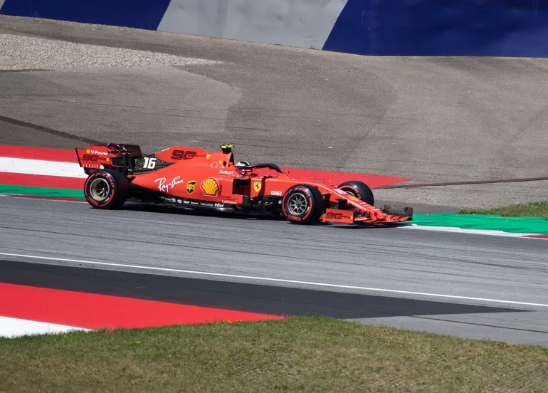Gran Premio del Canada: Svolta inaspettata e sfide per i giganti della Formula 1
