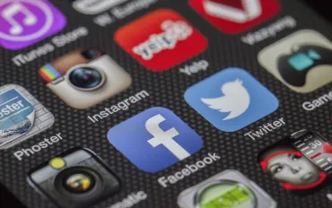 Apple sotto pressione: Nuove multe per la politica App Store