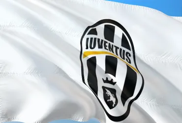 Juventus e Adidas Rinnovano: Una collaborazione decennale