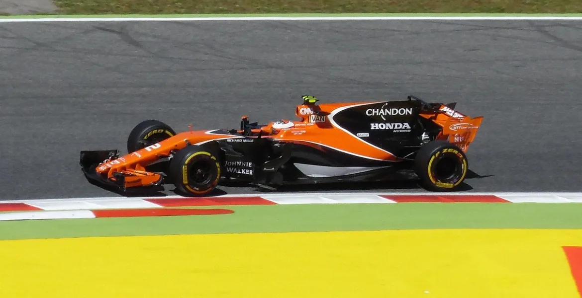 L’Addio da record di Hamilton a Mercedes: Profitti da capogiro
