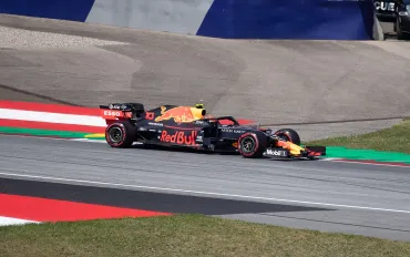 Giovane Talento Arvid Lindblad Pronto a Conquistare la Formula 1