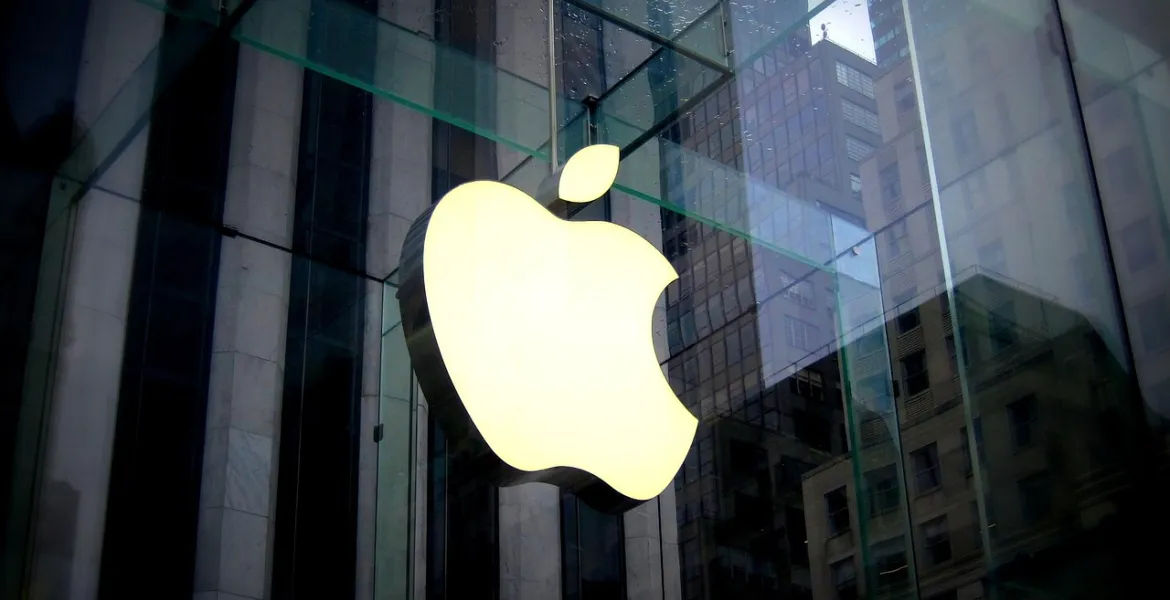L'Unione Europea tira il freno sulle sanzioni a Apple e Meta