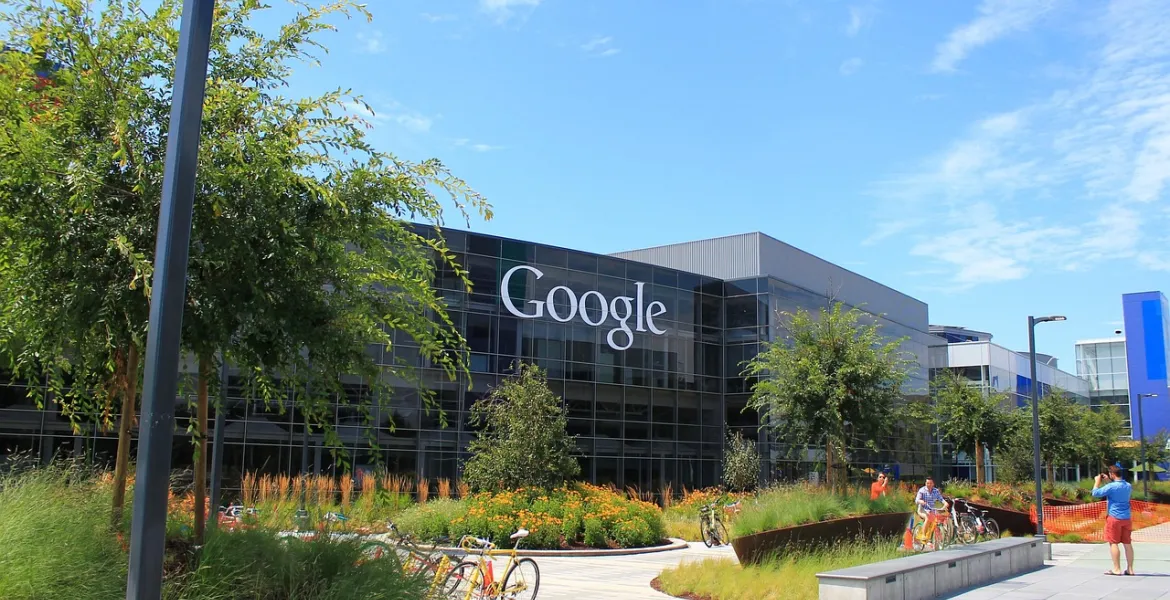 Il Regno Unito sfida Google: Nuove regole per un mercato competitivo