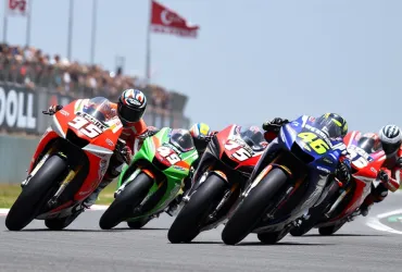 MotoGP: Via Libera della UE all'Acquisizione da Parte di Liberty Media