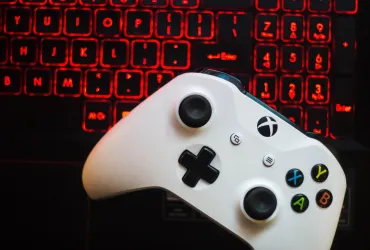 Xbox in Tempesta: Ondata di licenziamenti e giochi al sicuro