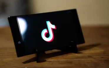 Il Dipartimento di Giustizia USA blocca le restrizioni su TikTok per Google e Apple