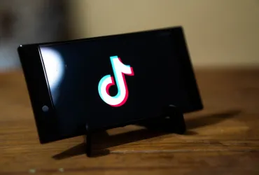 Il Dipartimento di Giustizia USA blocca le restrizioni su TikTok per Google e Apple