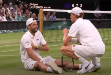 Dramma a Wimbledon: Dimitrov costretto al ritiro per infortunio