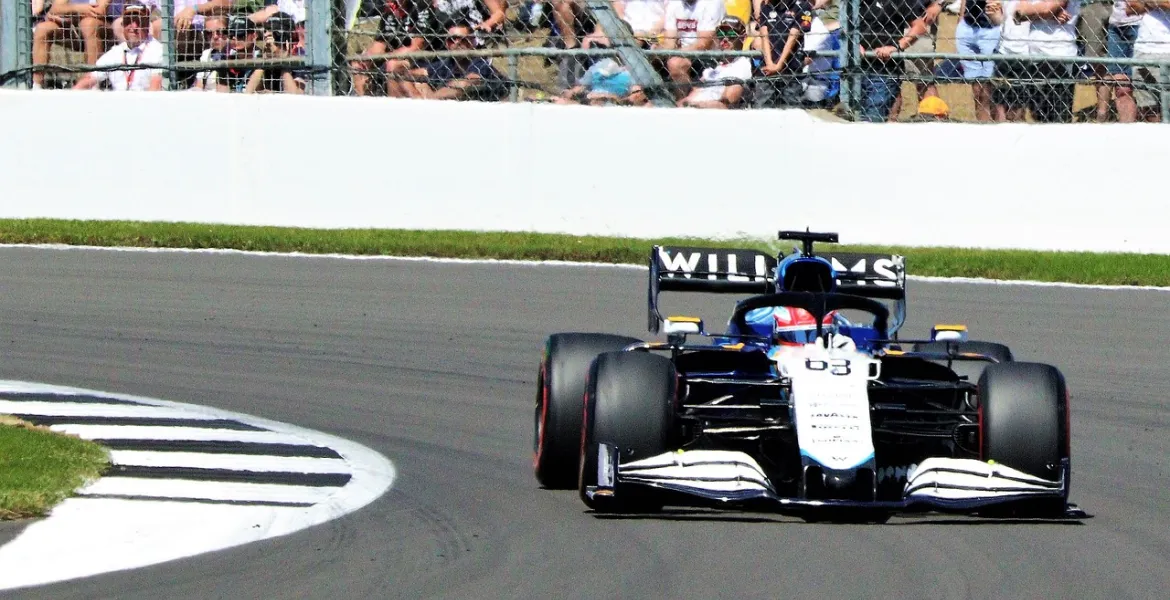 Stroll Attacca: 'Aston Martin, la peggiore esperienza di guida di sempre'