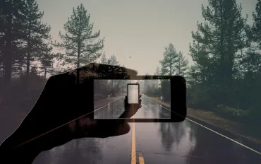 LG rivoluziona il design degli smartphone con i contatti in rame