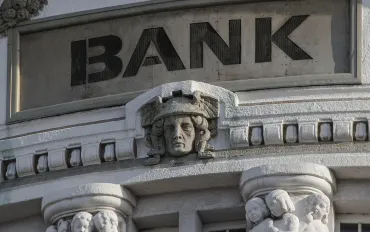 Maxi multa a Singapore scuote il mondo della finanza