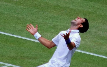 Djokovic scrive la storia a Wimbledon: Record infranto