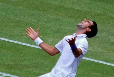 Djokovic scrive la storia a Wimbledon: Record infranto