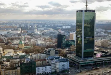 Samsung si lancia su gioielli smart: Orecchini e collane del futuro