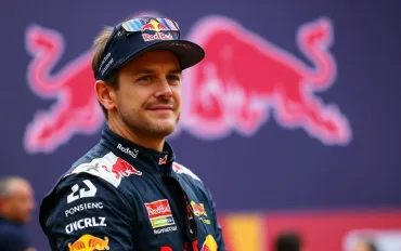 Red Bull rivoluziona: Christian Horner lascia la guida dopo 20 anni