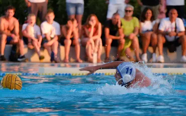 Italia Femminile di Pallanuoto Pronta per l'Assalto all'Ungheria